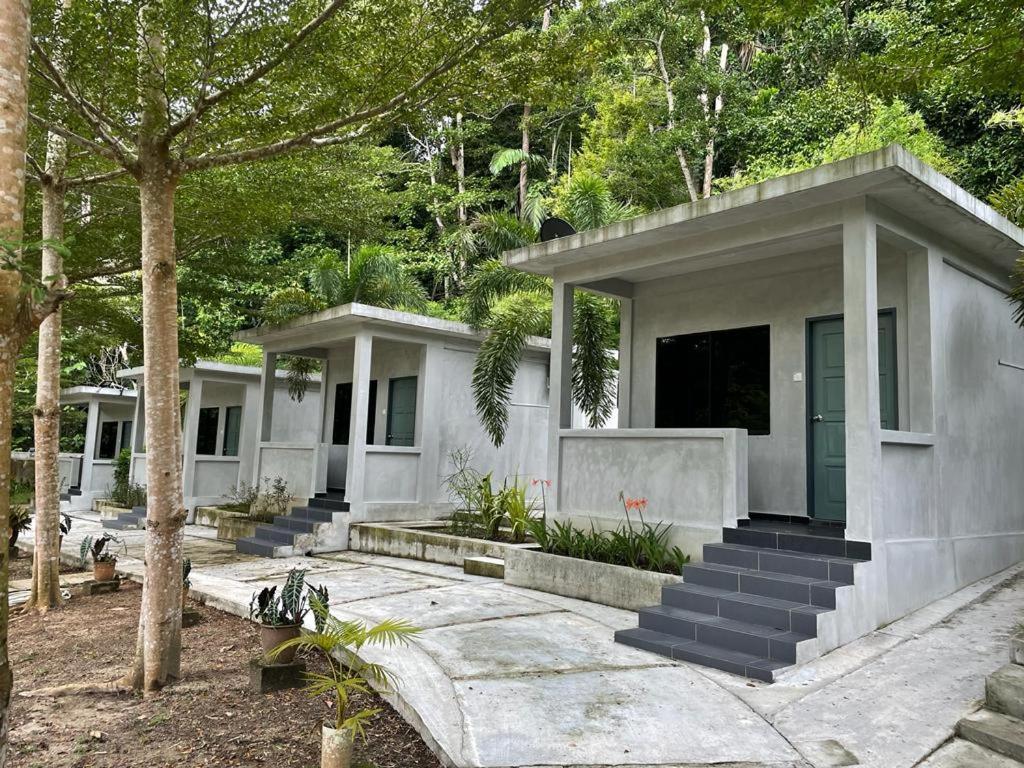 Pangkor Nature View House Pekan Pangkor Exterior photo